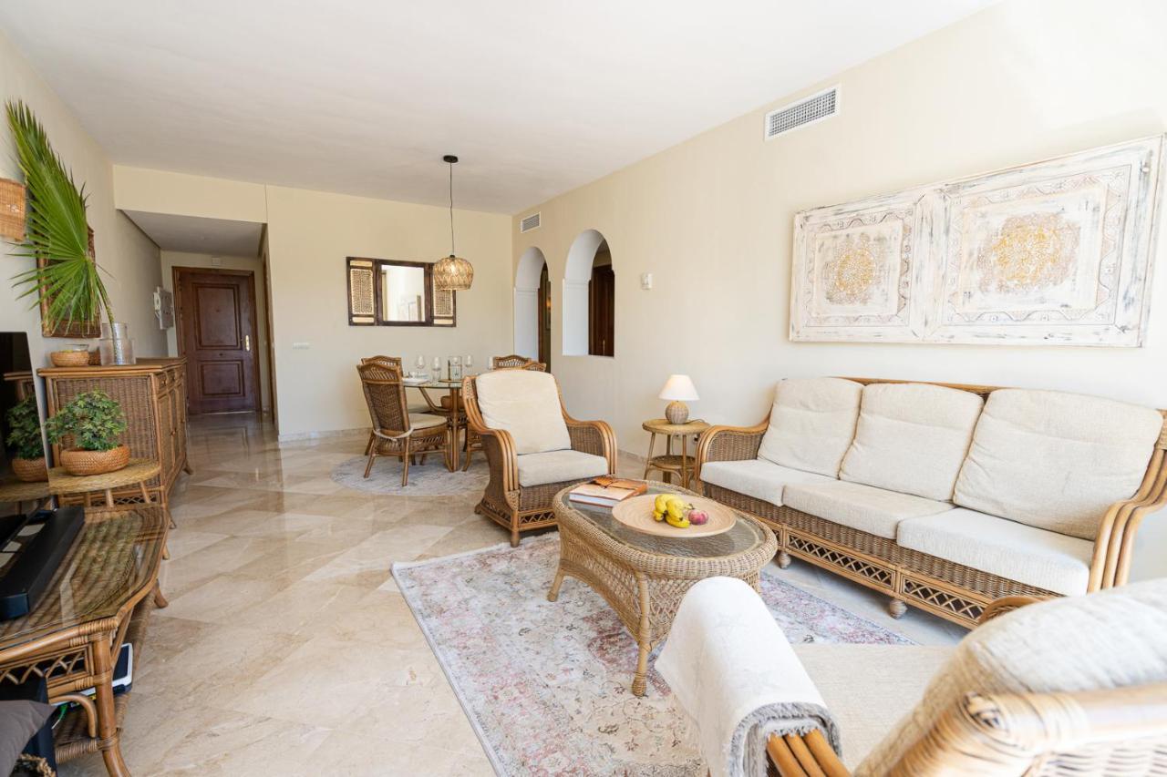 אסטפונה Costalita Beach Apartment מראה חיצוני תמונה
