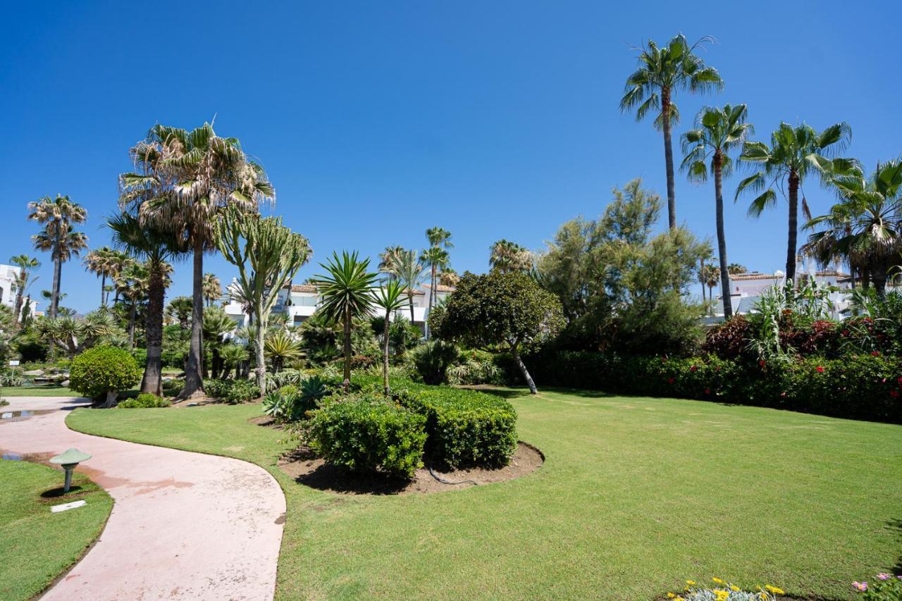 אסטפונה Costalita Beach Apartment מראה חיצוני תמונה